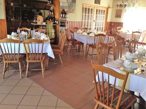 Restaurant Schlemmergarten Wolfsburg-Fallersleben S2.jpg